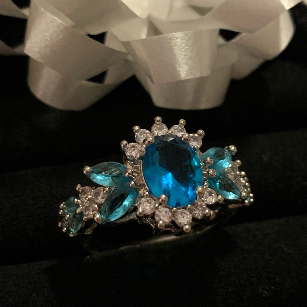 Genuine 4.0ctw Blue & White Sapphire Ring
